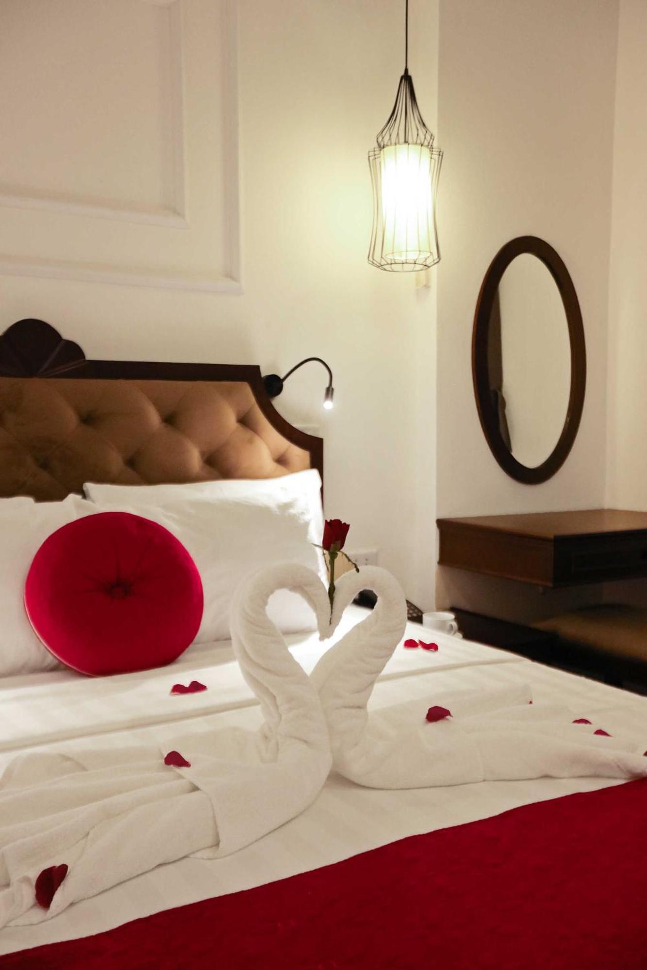 The Sinh Tourist Hotel & Travel Hanoi Exterior foto