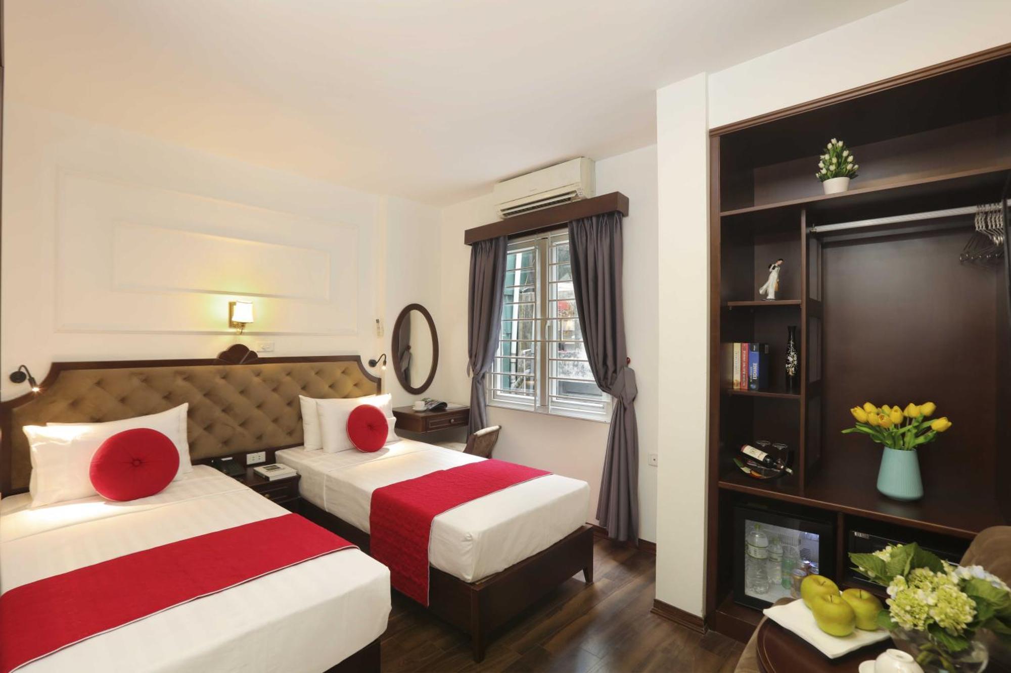 The Sinh Tourist Hotel & Travel Hanoi Exterior foto